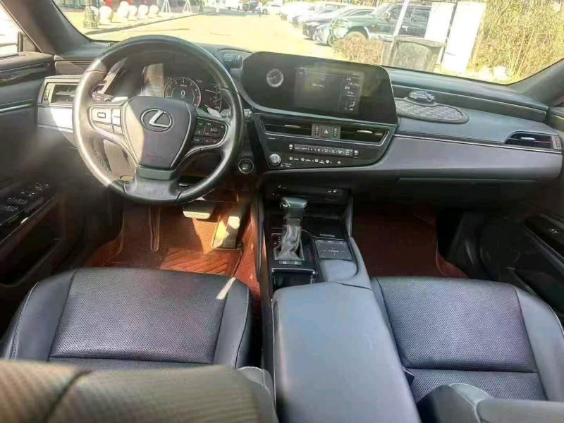 嘉兴22年雷克萨斯ES5