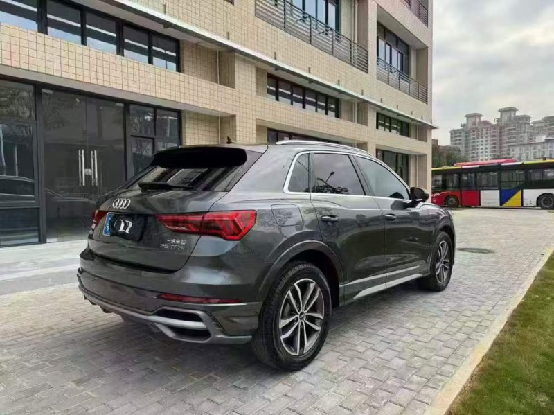 广州21年奥迪Q36