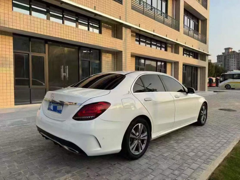 广州19年奔驰C5