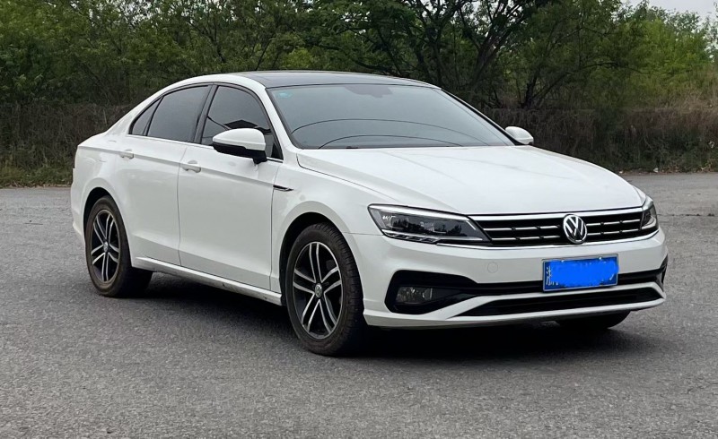 青岛20年大众凌渡3