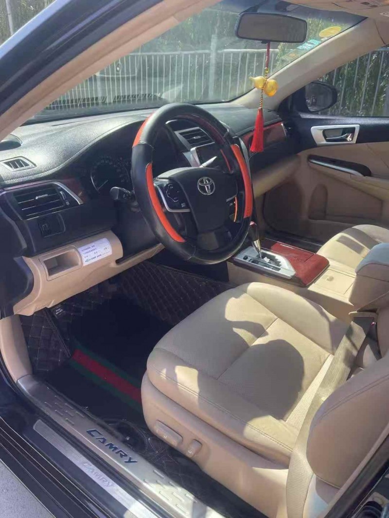 济宁15年丰田凯美瑞4