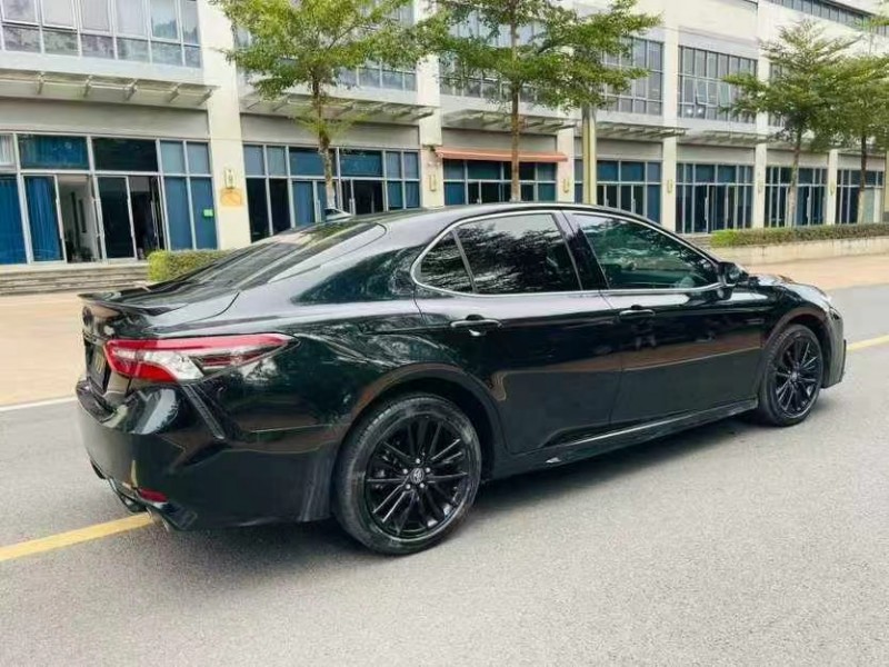 东莞24年丰田凯美瑞8