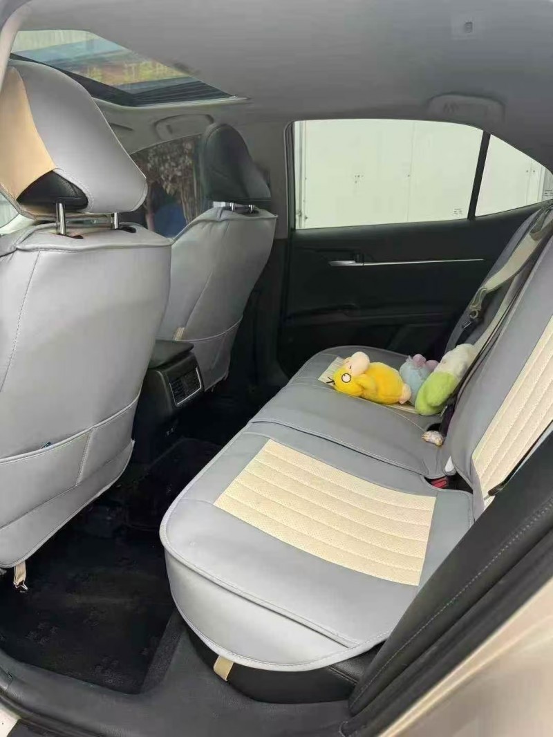 济宁23年丰田凯美瑞4