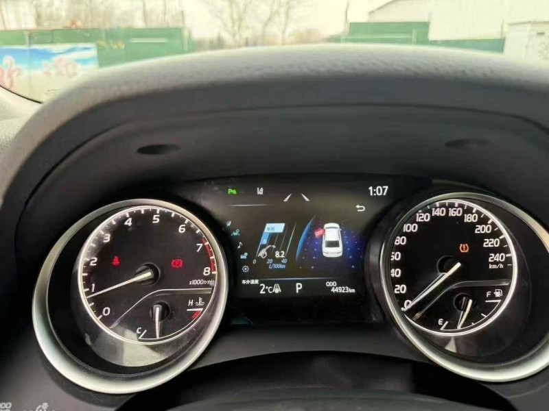 济宁23年丰田凯美瑞6