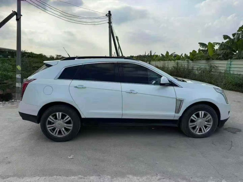 佛山16年凯迪拉克SRX8