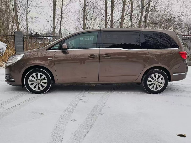 菏泽20年别克GL82