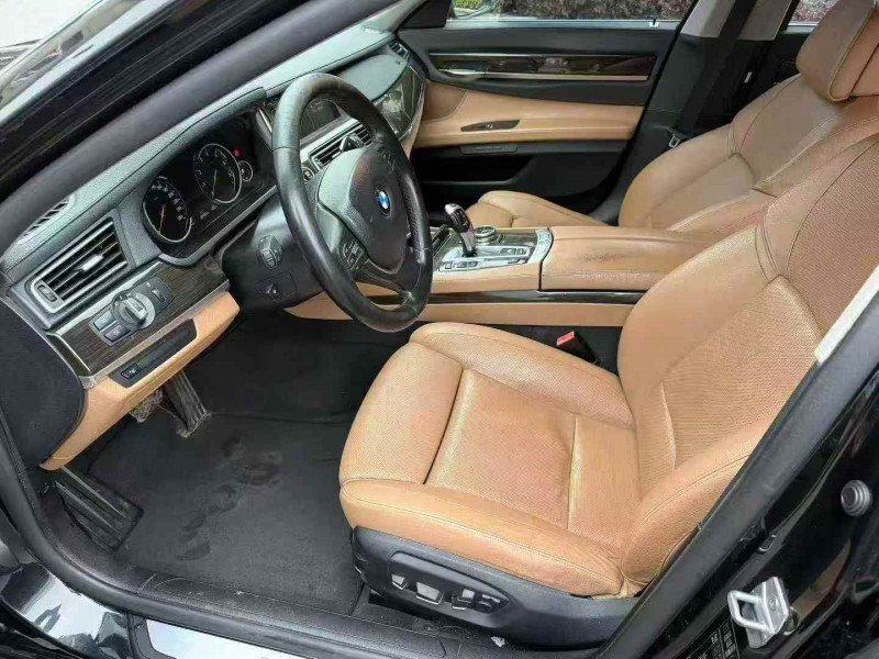 金华24年宝马7系5