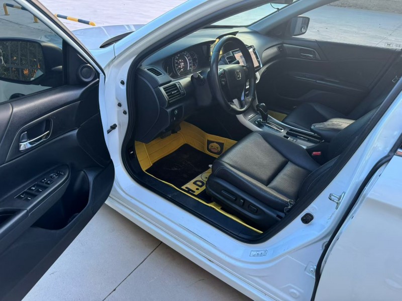 平顶山16年本田雅阁4