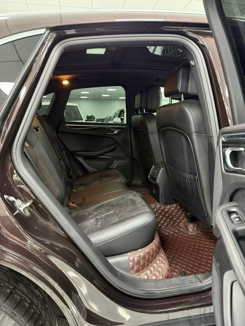 廊坊20年保时捷Macan8