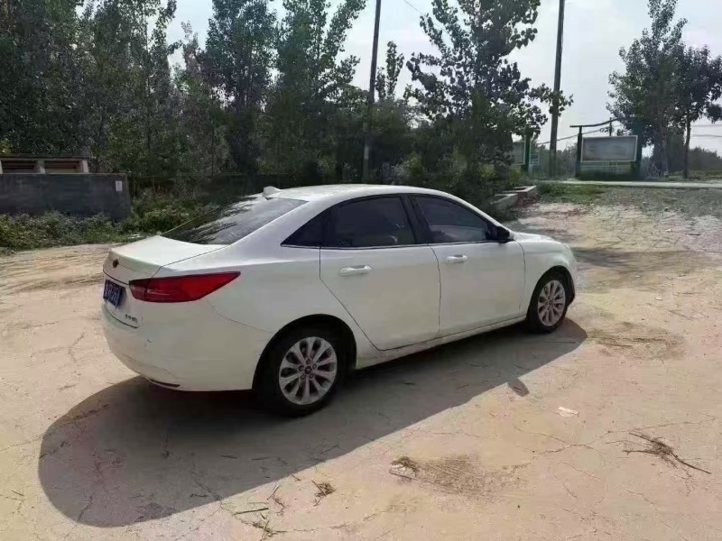 菏泽17年福特福睿斯8