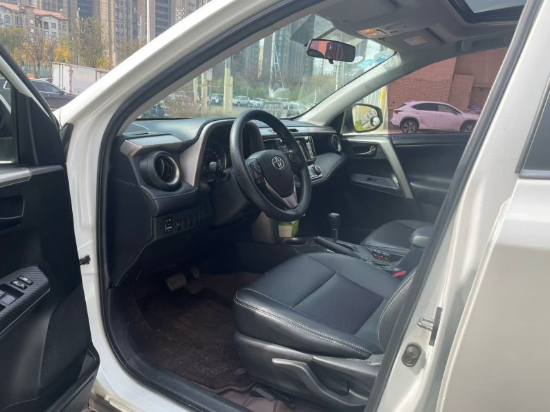 平顶山16年丰田RAV4荣放5