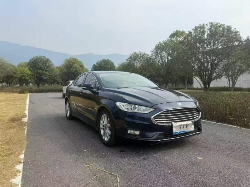 桂林18年福特蒙迪欧2