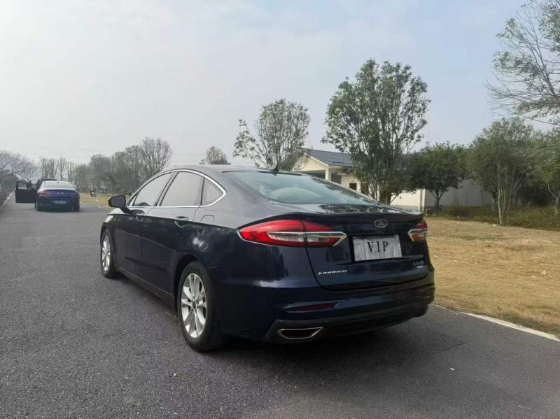 桂林18年福特蒙迪欧8