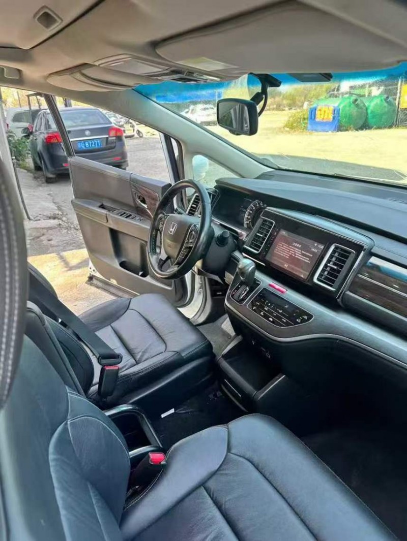 桂林17年本田艾力绅5