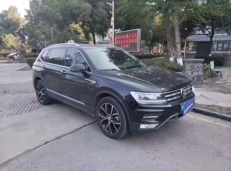 鄂州19年大众途观3