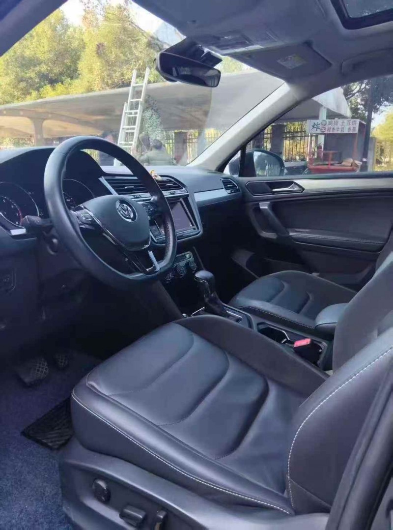 鄂州19年大众途观6