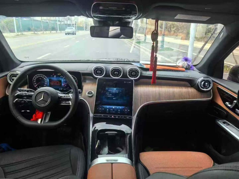 荆州23年奔驰GLC8