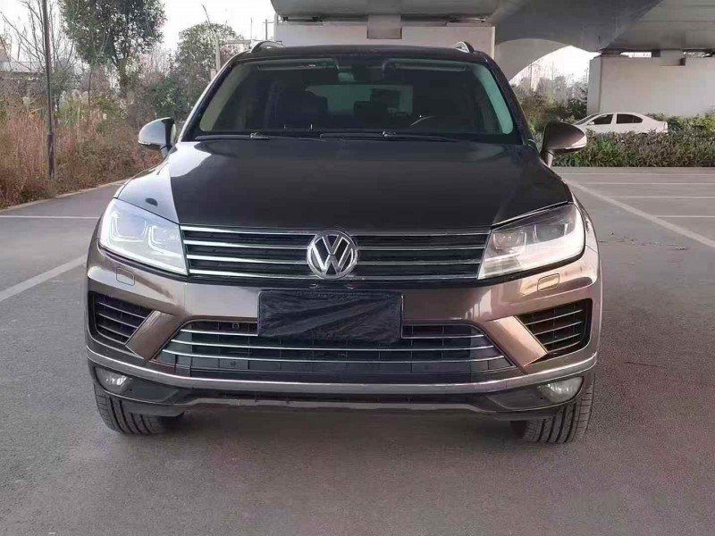 湖州17年大众途锐1