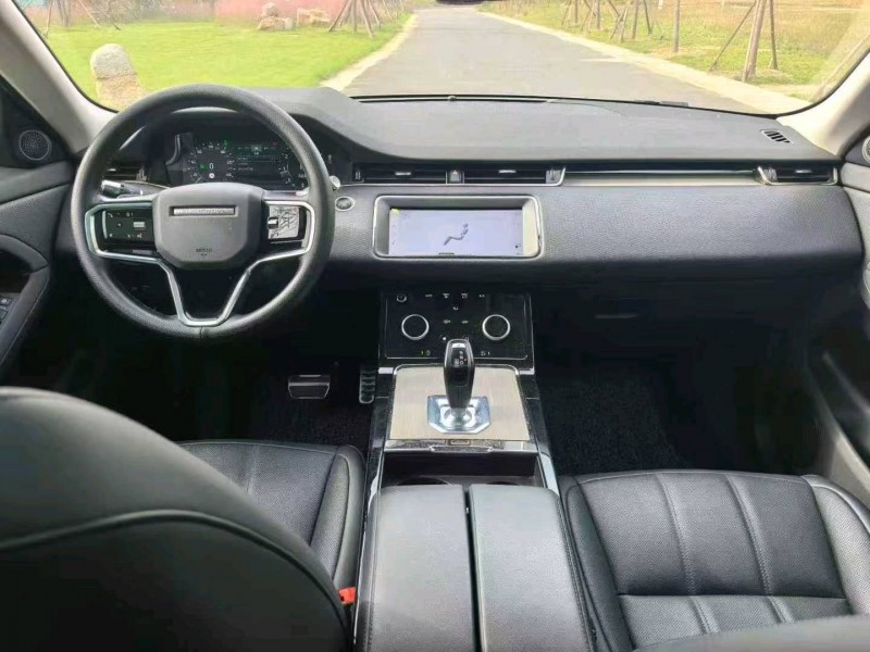 淄博22年路虎极光7