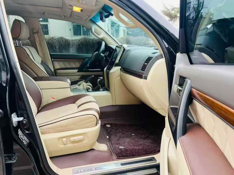 潍坊19年丰田兰德酷路泽5