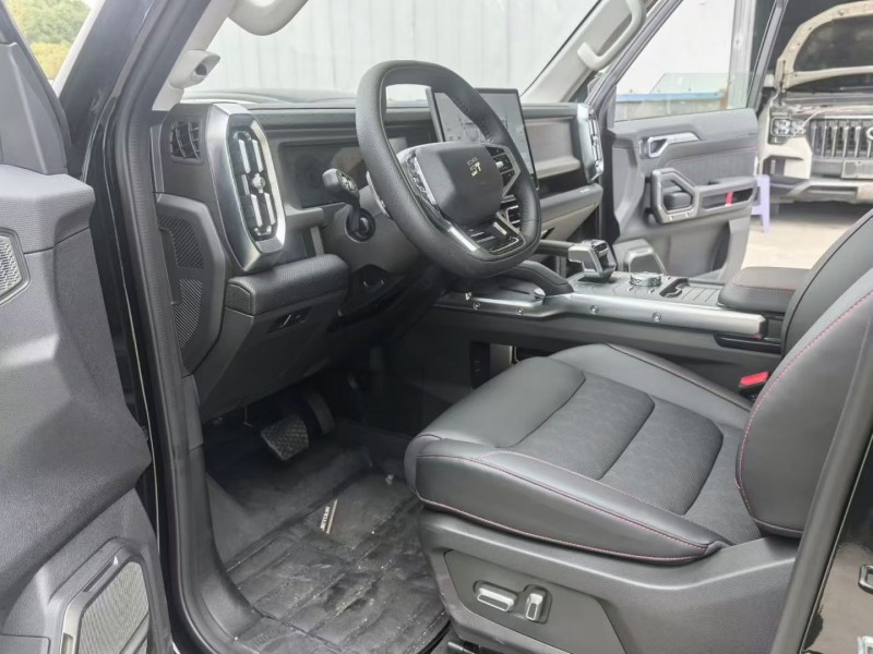 岳阳25年奇瑞捷途3