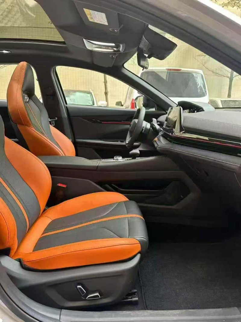 珠海25年长安汽车UNI5