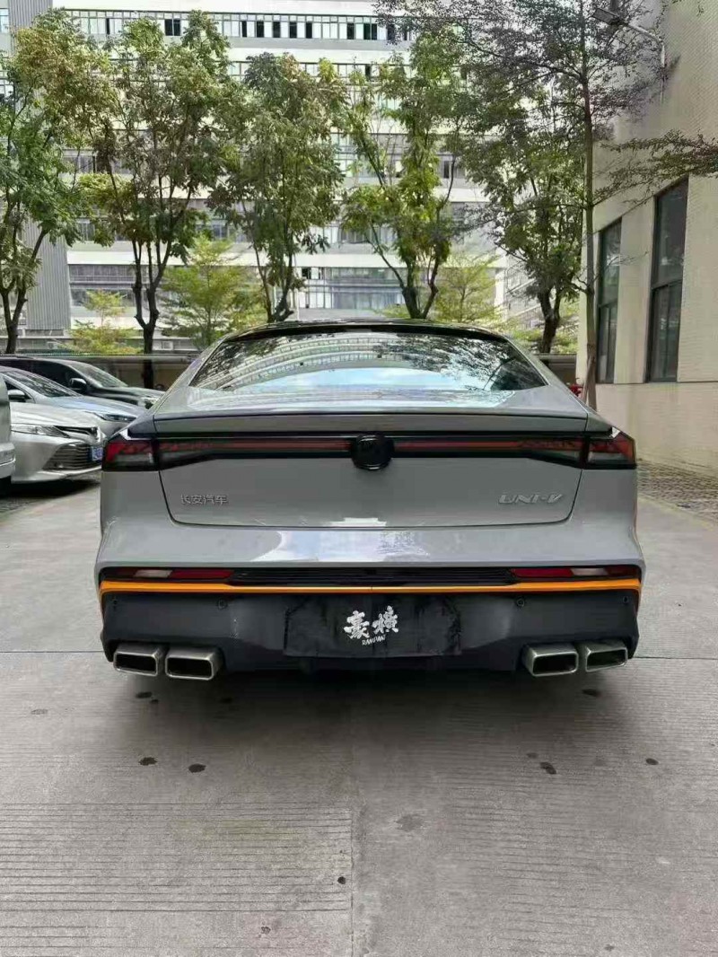 珠海25年长安汽车UNI8