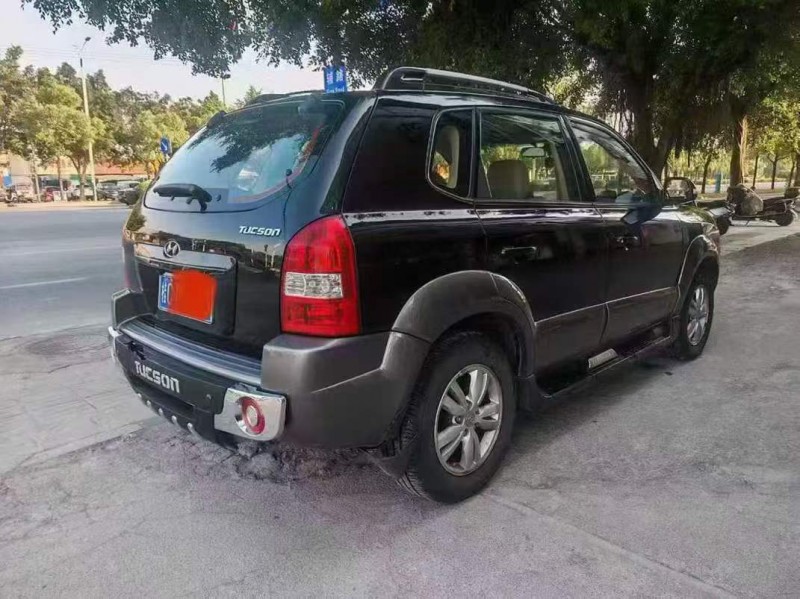 桂林10年现代途胜8