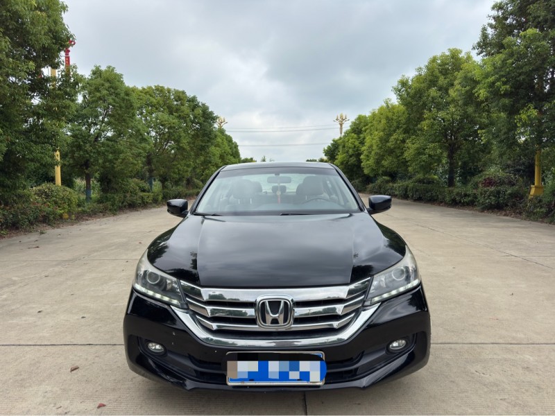 盐城14年本田雅阁1