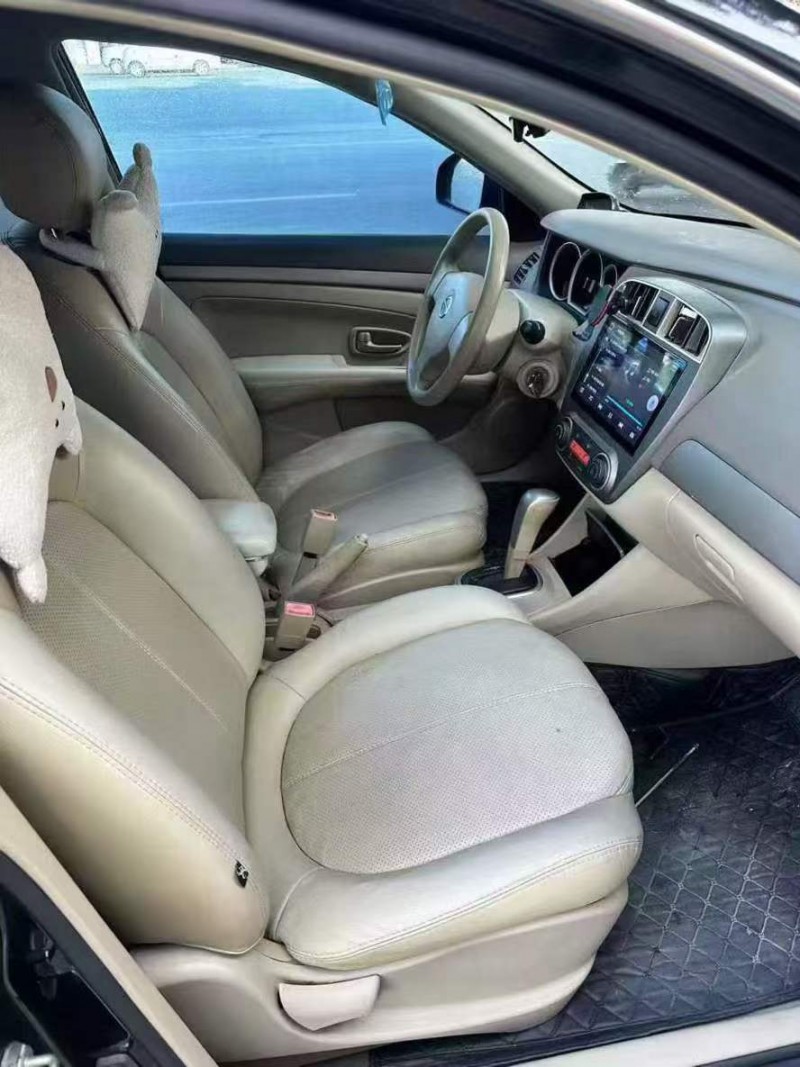 桂林17年日产轩逸5