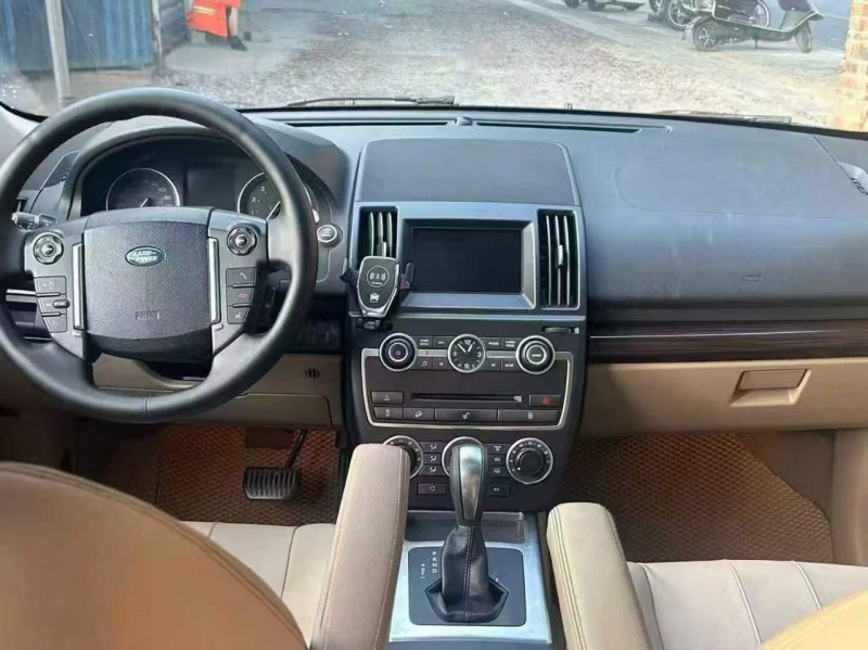 桂林14年路虎神行者4