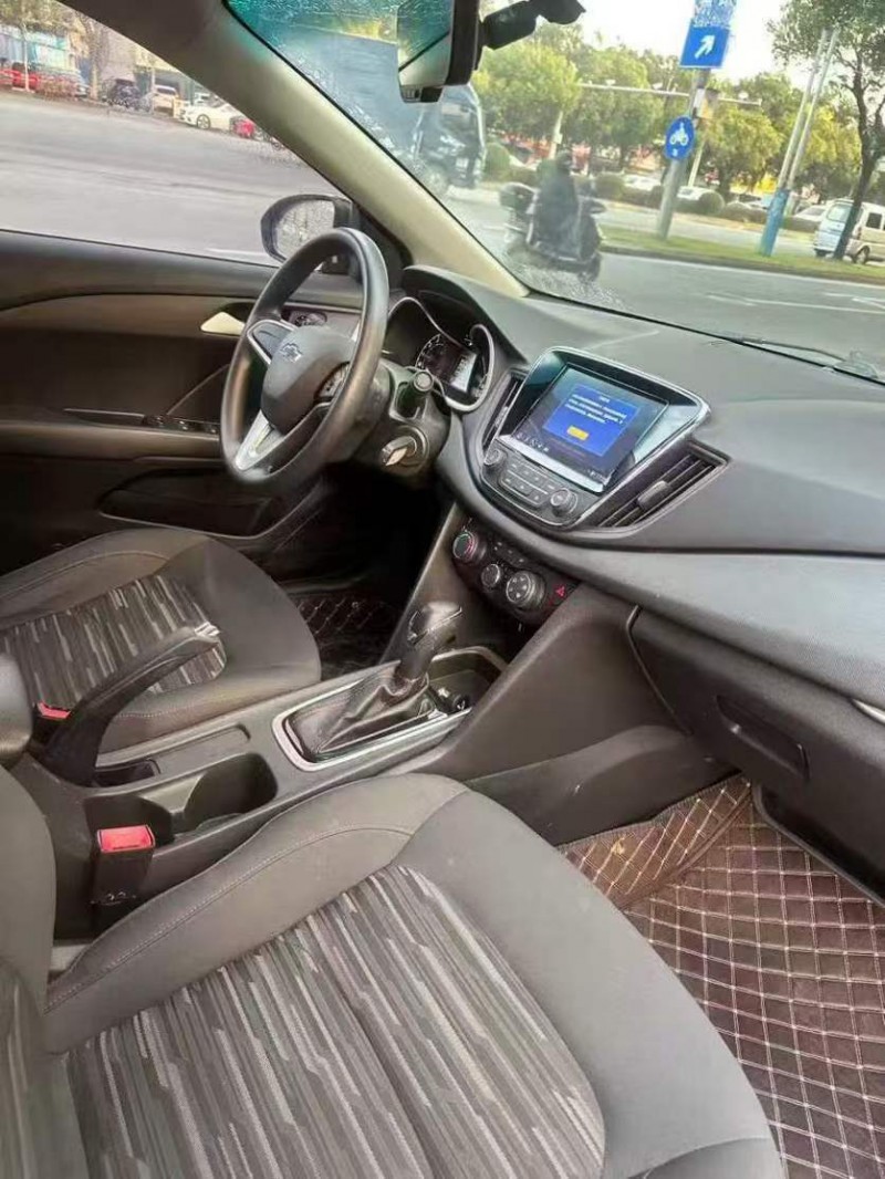 桂林20年雪佛兰科鲁泽3