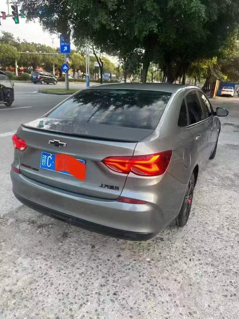 桂林20年雪佛兰科鲁泽7