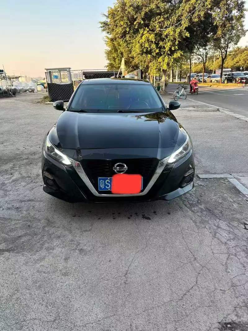 桂林19年日产天籁1