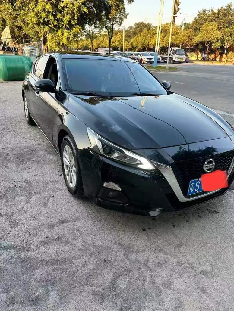 桂林19年日产天籁2