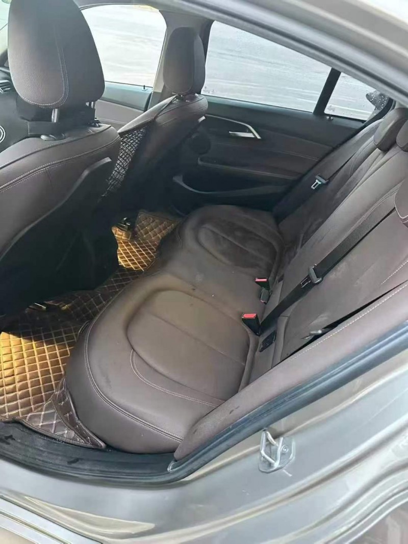 桂林20年宝马1系7