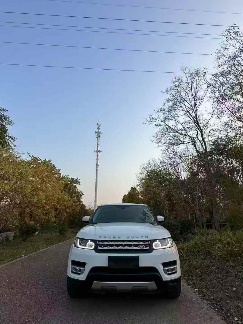 济宁17年路虎揽胜运动1