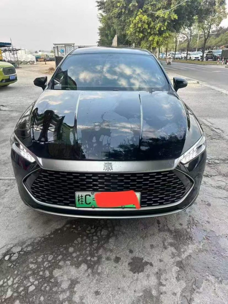 桂林23年比亚迪秦1