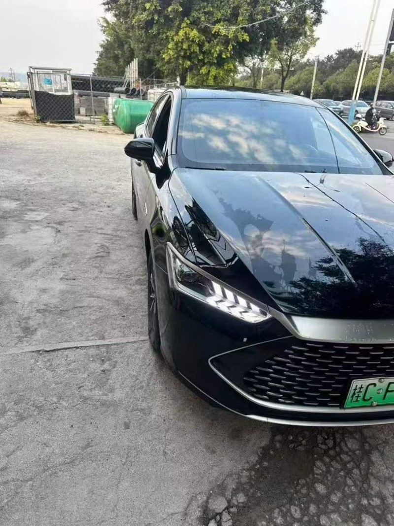 桂林23年比亚迪秦2