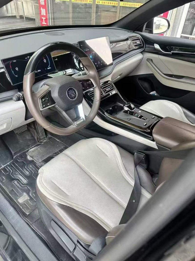 桂林23年比亚迪秦4