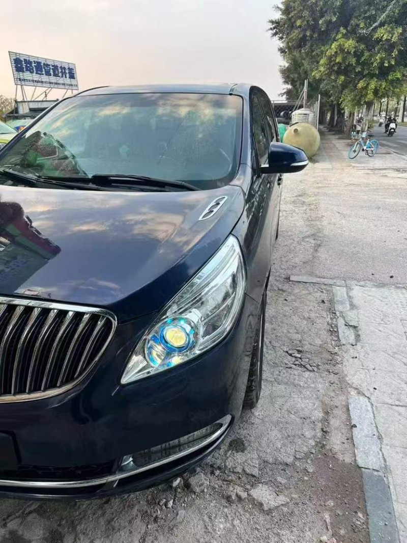 桂林14年别克GL83