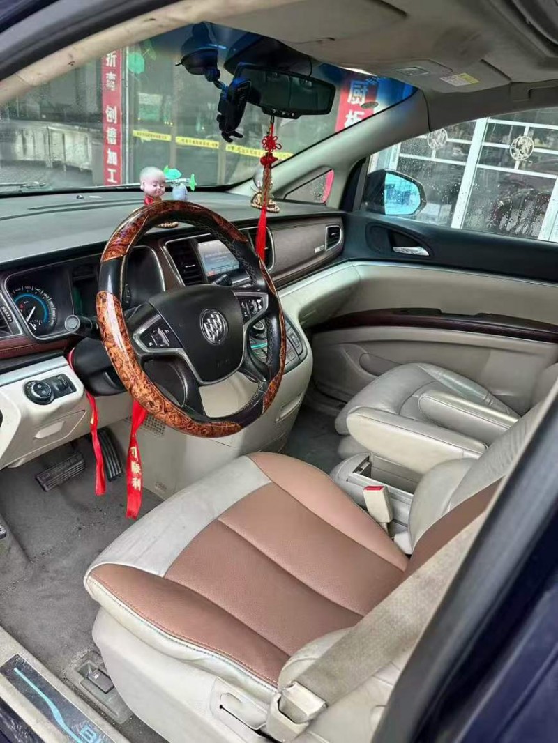 桂林14年别克GL84