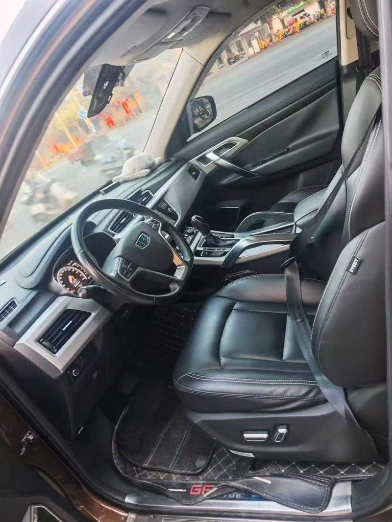 桂林18年吉利博越4