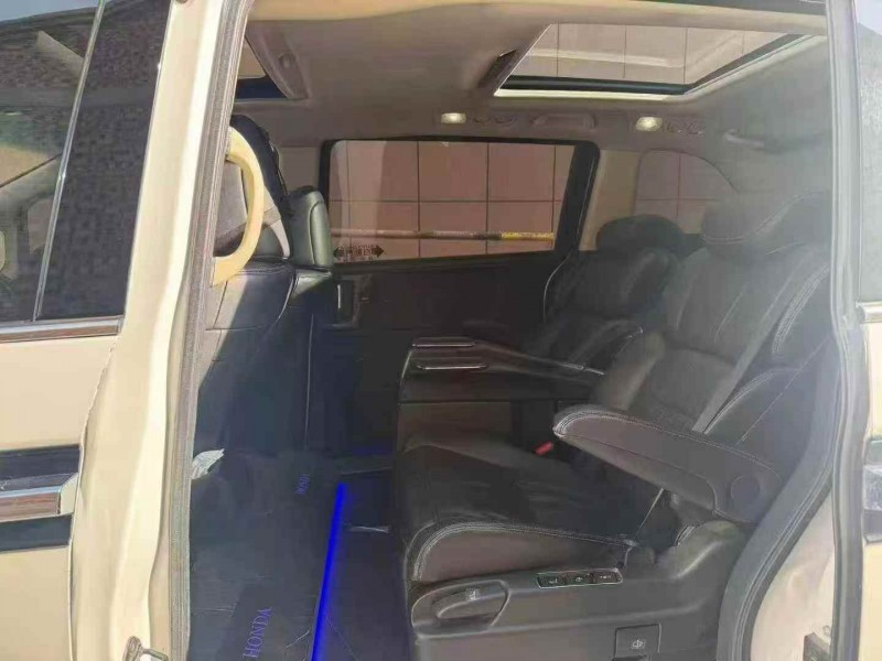 潍坊18年本田艾力绅6