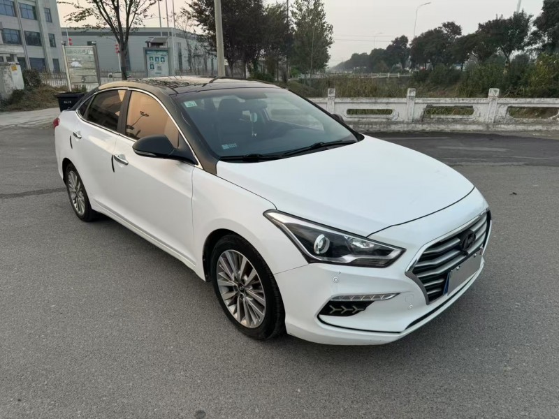 盐城19年现代名图3