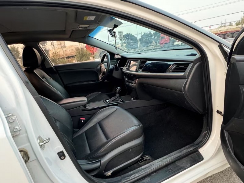 盐城19年现代名图8