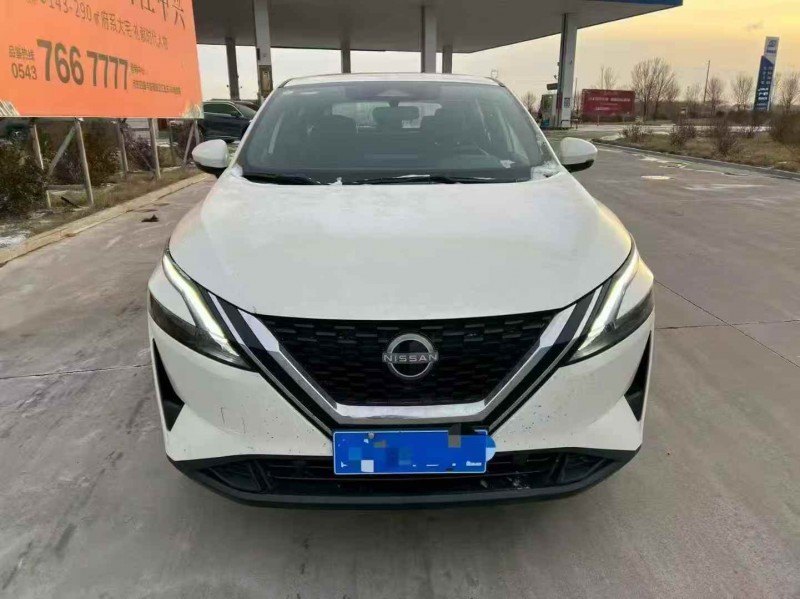 潍坊25年日产逍客1