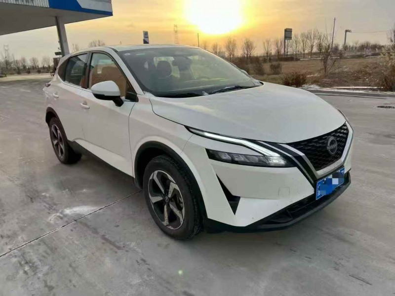 潍坊25年日产逍客2