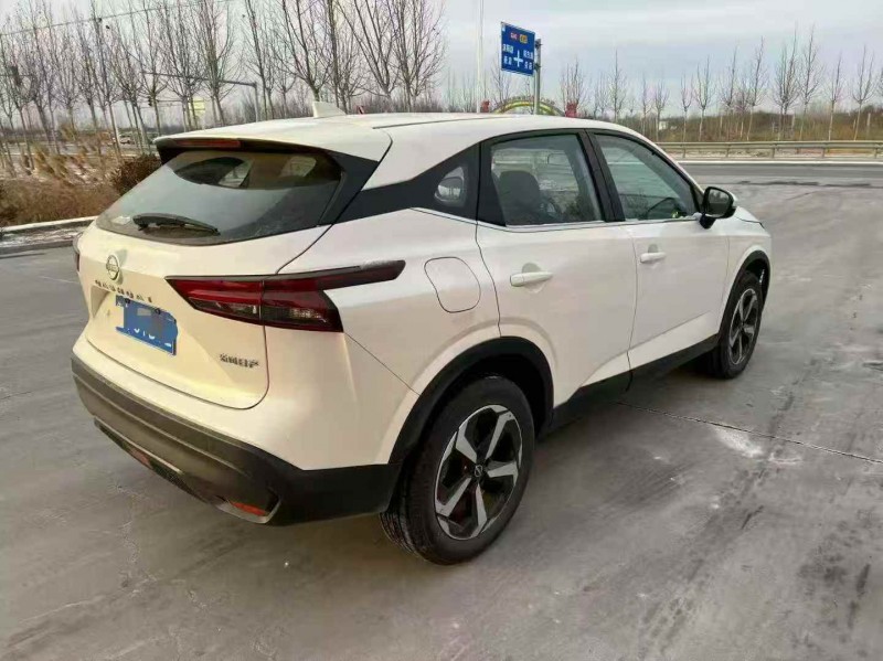 潍坊25年日产逍客7