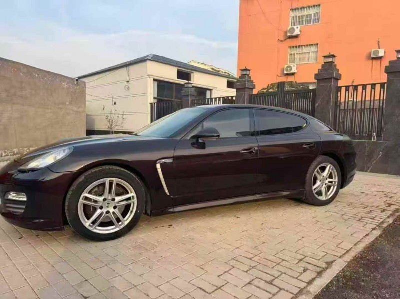 秦皇岛13年保时捷帕拉梅拉3